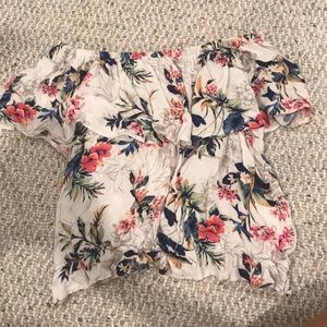 American Eagle Off the shoulder shirt